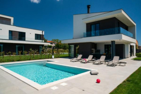 Villa Arestea near Pula with sea view, wellness & playground